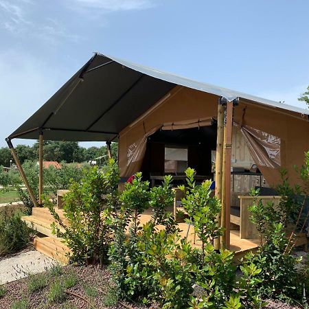 Easyatent Fkk Safari Tent Ulika Naturist - Clothes Free Poreč Eksteriør billede